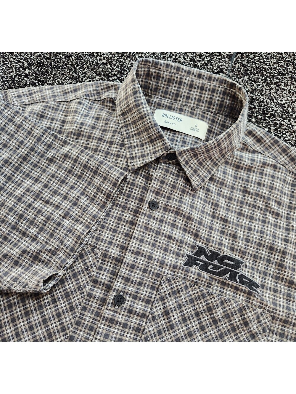Y2K Hollister Co x No Fear Graphic Shirt Mens Small Button Up Brown Plaid Flame
